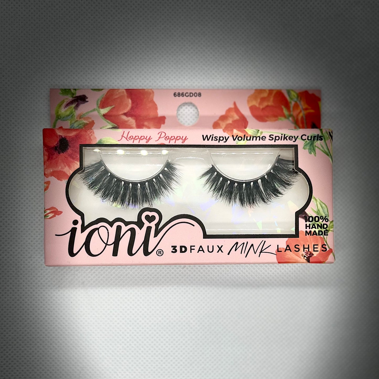 Discover Ioni 3D Faux Mink Wispy Lashes. Handmade, reusable, lightweight, and flexible band for an authentic spikey curl look.